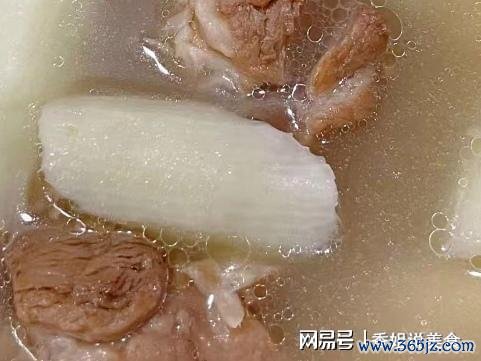 九游会j9体育(中国)官方网站四、山药板栗排骨汤准备食材:排骨-J9九游会 AG亚游官网